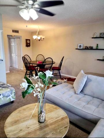 209 E Suffolk E 209, Boca Raton, FL 33434