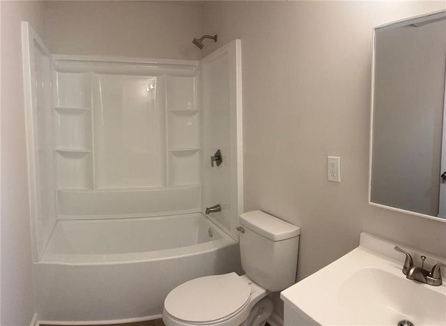 1744 Oak Ridge Way, Lawrenceville, GA 30044