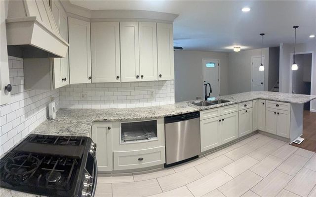 1744 Oak Ridge Way, Lawrenceville, GA 30044