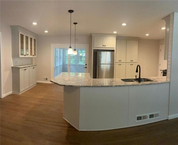 1744 Oak Ridge Way, Lawrenceville, GA 30044