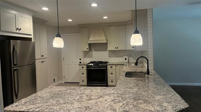 1744 Oak Ridge Way, Lawrenceville, GA 30044