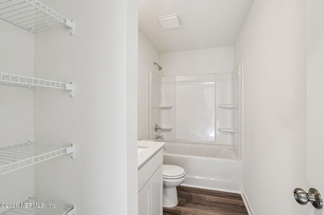 117 CHIPCO Court, Jacksonville, FL 32218