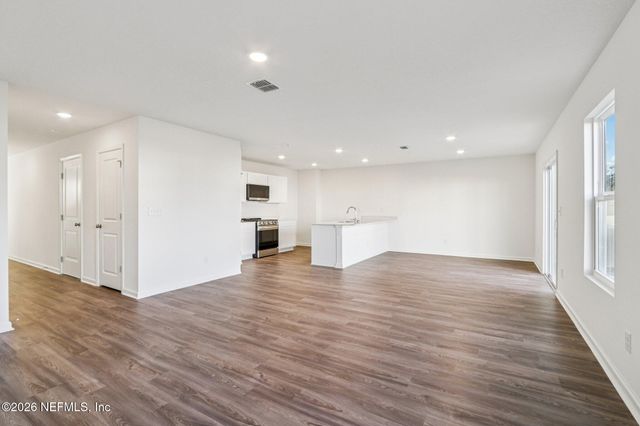 117 CHIPCO Court, Jacksonville, FL 32218