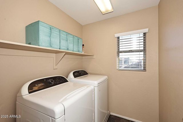 1821 W KURALT Drive, Anthem, AZ 85086