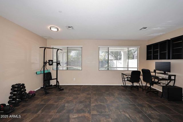 1821 W KURALT Drive, Anthem, AZ 85086