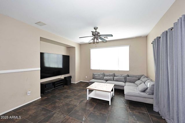 1821 W KURALT Drive, Anthem, AZ 85086