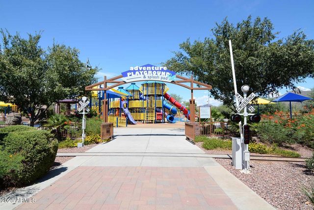 1821 W KURALT Drive, Anthem, AZ 85086