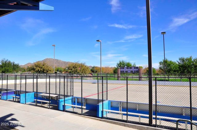 1821 W KURALT Drive, Anthem, AZ 85086