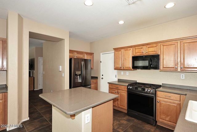 1821 W KURALT Drive, Anthem, AZ 85086