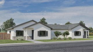 3122 E Tulare Avenue, Visalia, CA 93292
