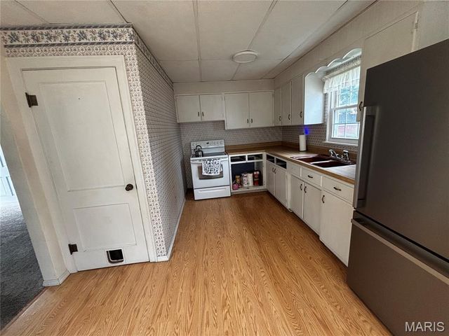 3407 Leo Street, Alton, IL 62002