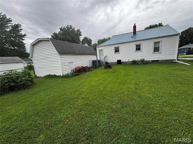 3407 Leo Street, Alton, IL 62002
