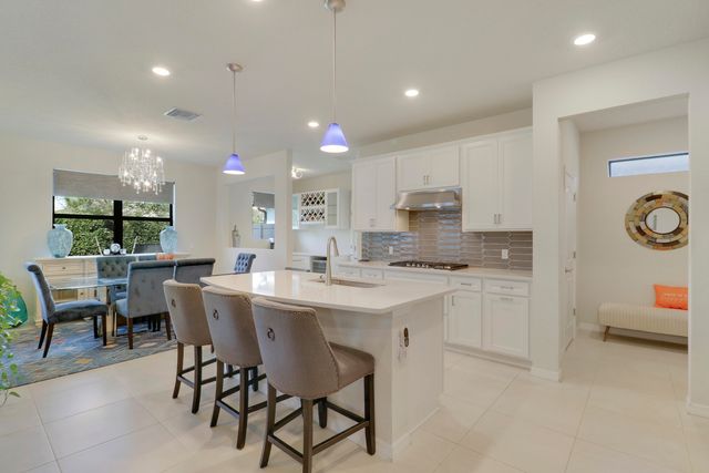 4795 Chantilly Road, Wellington, FL 33467