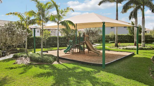 4795 Chantilly Road, Wellington, FL 33467