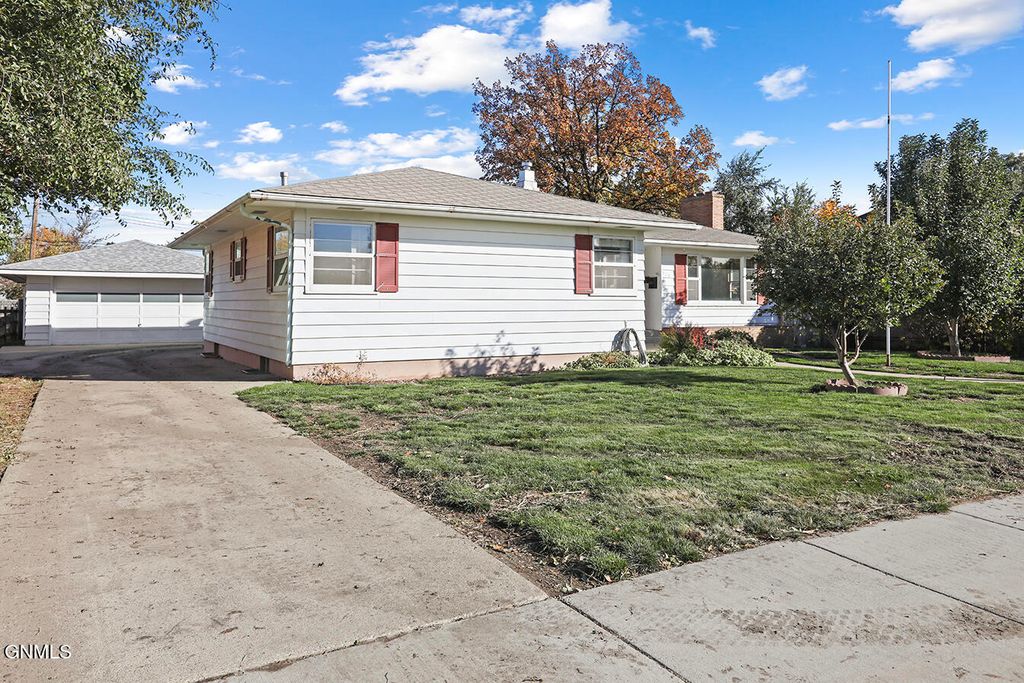 920 3rd Avenue W, Williston, ND 58801 photo 3
