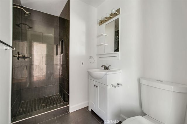 2407 Richmond, Costa Mesa, CA 92626