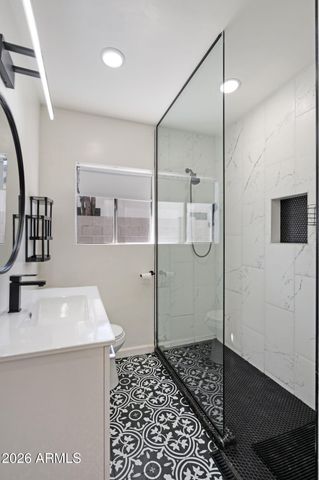 930 E Whitton Avenue, Phoenix, AZ 85014