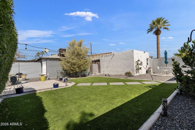 930 E Whitton Avenue, Phoenix, AZ 85014