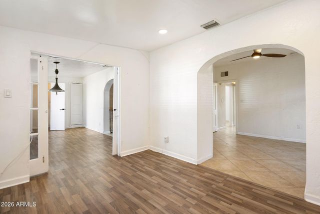 930 E Whitton Avenue, Phoenix, AZ 85014