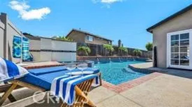 17452 Mayor, Huntington Beach, CA 92647