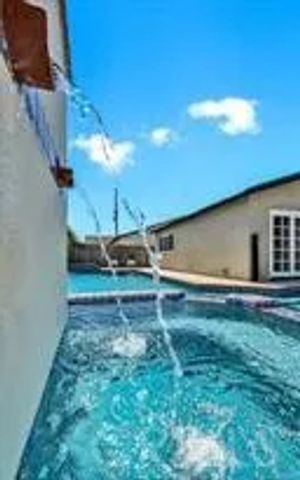 17452 Mayor, Huntington Beach, CA 92647