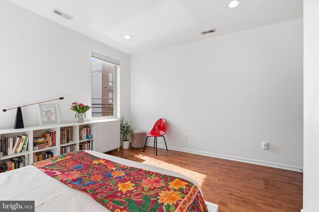 832 N 20TH ST, Philadelphia, PA 19130