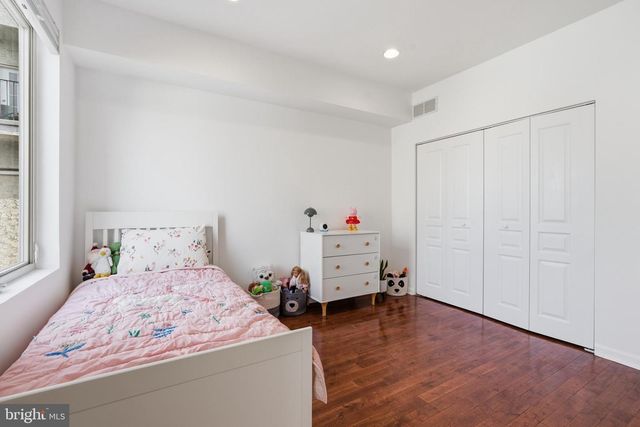 832 N 20TH ST, Philadelphia, PA 19130