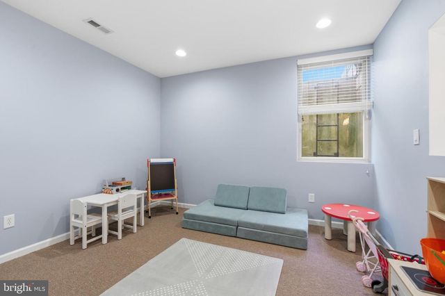 832 N 20TH ST, Philadelphia, PA 19130