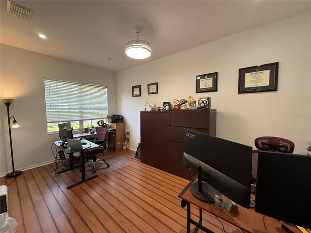 19949 TAMIAMI AVENUE, Tampa, FL 33647