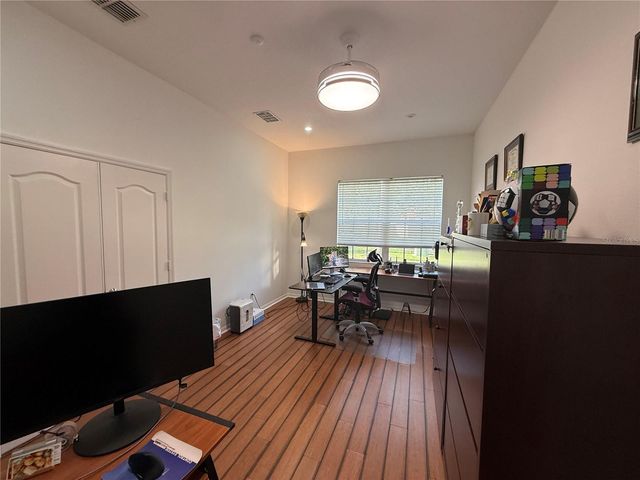19949 TAMIAMI AVENUE, Tampa, FL 33647