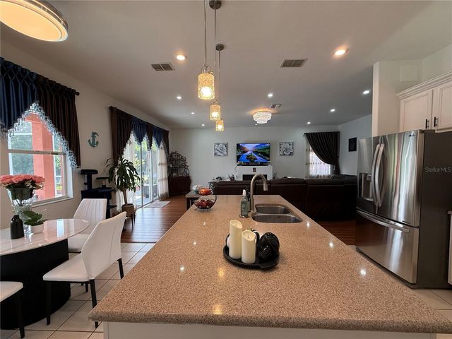19949 TAMIAMI AVENUE, Tampa, FL 33647