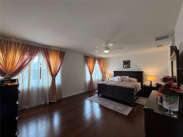 19949 TAMIAMI AVENUE, Tampa, FL 33647