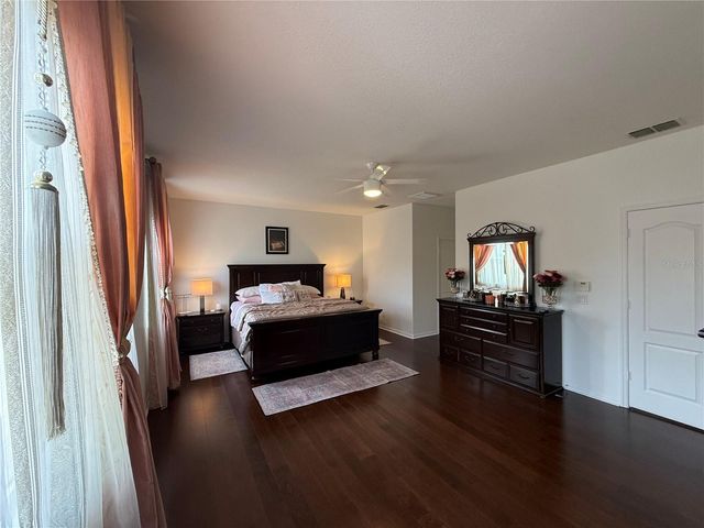 19949 TAMIAMI AVENUE, Tampa, FL 33647