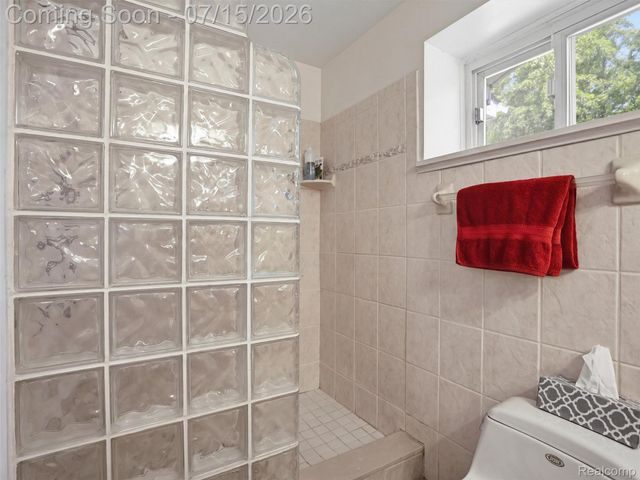 45414 Brunswick Drive, Canton Charter Township, MI 48187