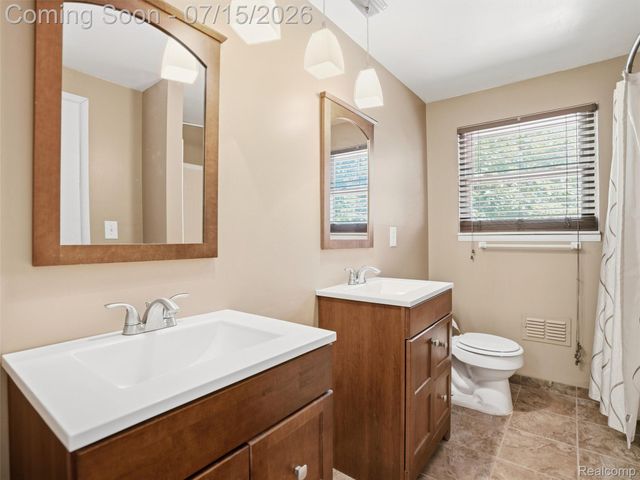 45414 Brunswick Drive, Canton Charter Township, MI 48187
