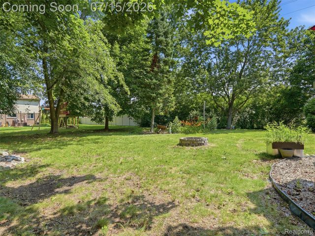 45414 Brunswick Drive, Canton Charter Township, MI 48187