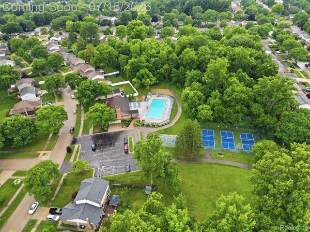 45414 Brunswick Drive, Canton Charter Township, MI 48187