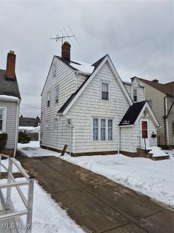 3634 Pennington Road, Shaker Heights, OH 44120