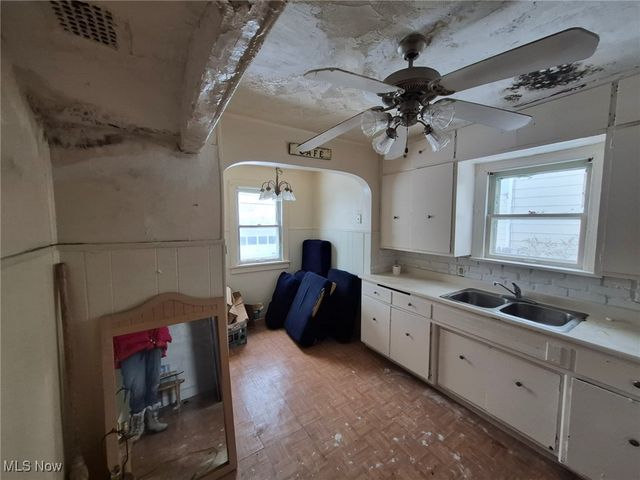 3634 Pennington Road, Shaker Heights, OH 44120