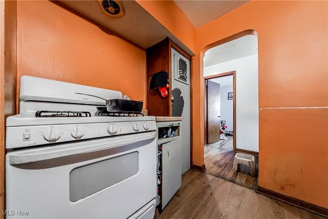 1477 E 195th Street, Euclid, OH 44117