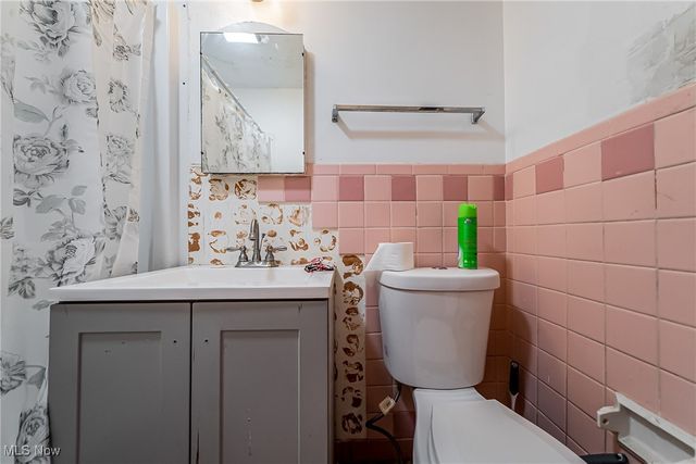 1477 E 195th Street, Euclid, OH 44117