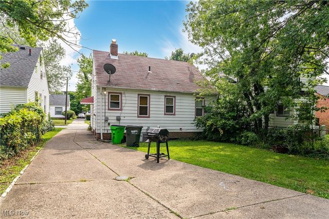 1477 E 195th Street, Euclid, OH 44117