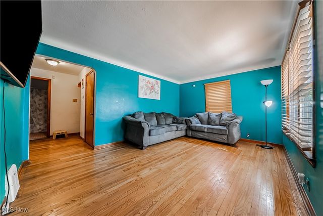 1477 E 195th Street, Euclid, OH 44117