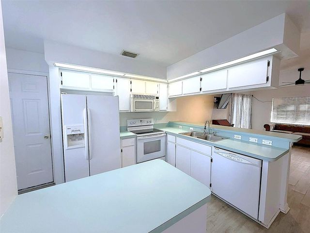 504 ROSE APPLE CIRCLE, Port Charlotte, FL 33954