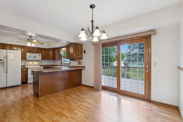 2130 N Pontiac Drive, Janesville, WI 53545