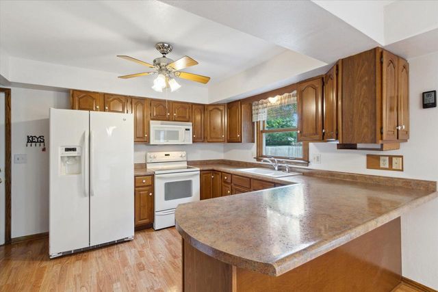 2130 N Pontiac Drive, Janesville, WI 53545