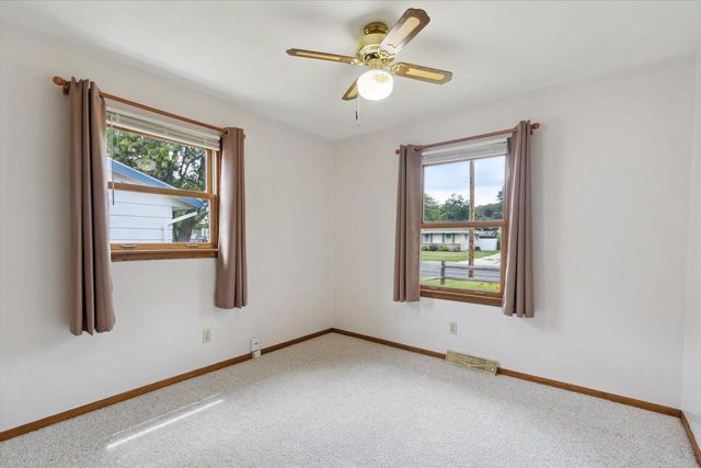 2130 N Pontiac Drive, Janesville, WI 53545