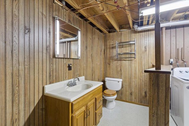 2130 N Pontiac Drive, Janesville, WI 53545