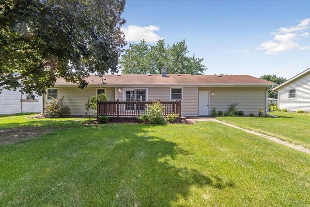 2130 N Pontiac Drive, Janesville, WI 53545