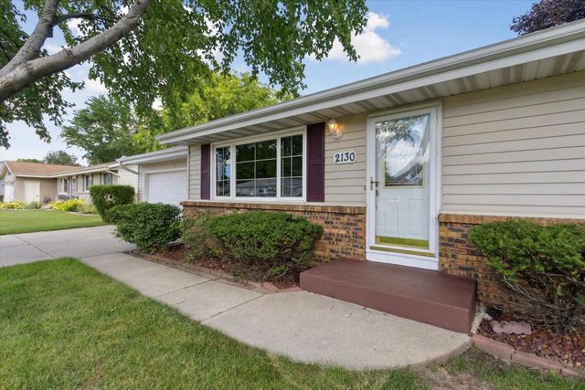 2130 N Pontiac Drive, Janesville, WI 53545